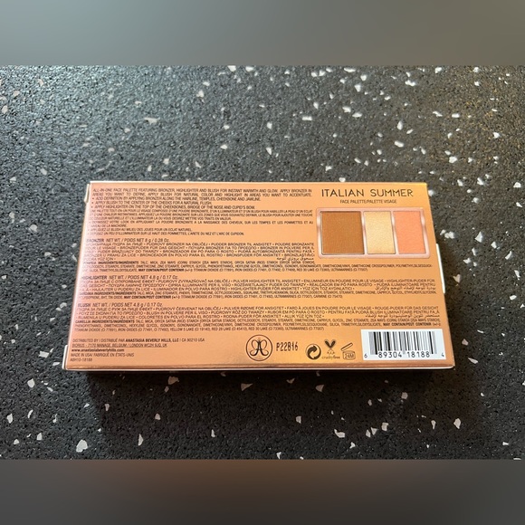 ANASTASIA BEVERLY HILLS | Italian Summer Face Palette | Bronze, Highlight, Blush - Picture 9 of 13